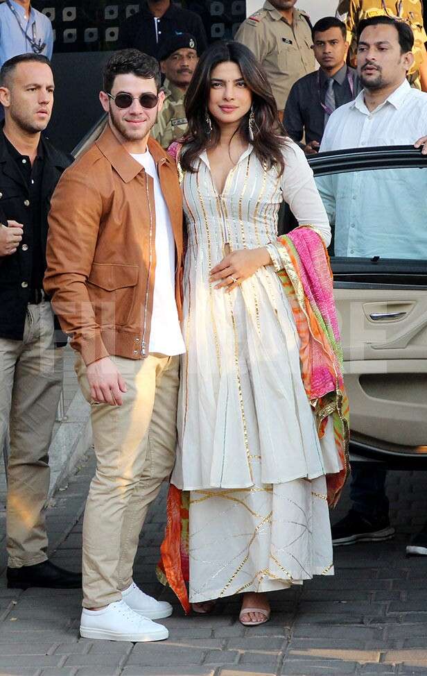 Photos: Priyanka Chopra and Nick Jonas leave for Jodhpur | Filmfare.com