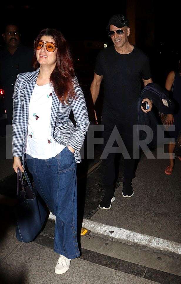 Akshay Kumar Looks Hip As He Steps Out With Twinkle Khanna | Filmfare.com