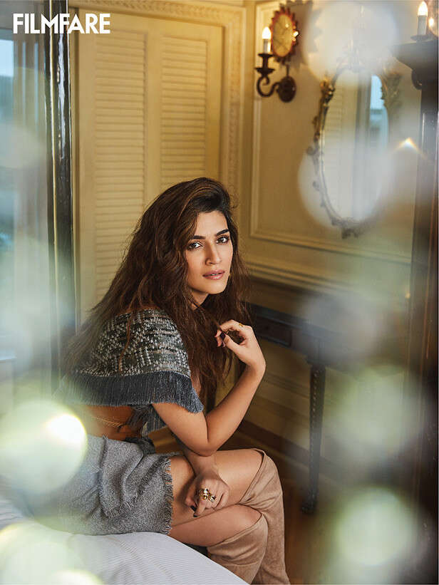 Check Out All The Inside Pictures From Kriti Sanons Latest Cover Shoot Filmfare Com