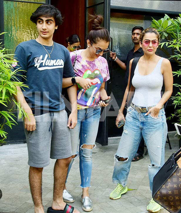 Malaika Arora’s son joins the stunner for a lunch with her friends ...