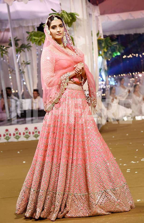 Sonam Kapoor radiates royal princess vibes in a regal white and gold lehenga  | Times of India