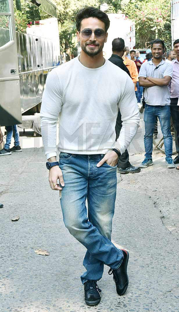 Tiger shroff sneakers cheap