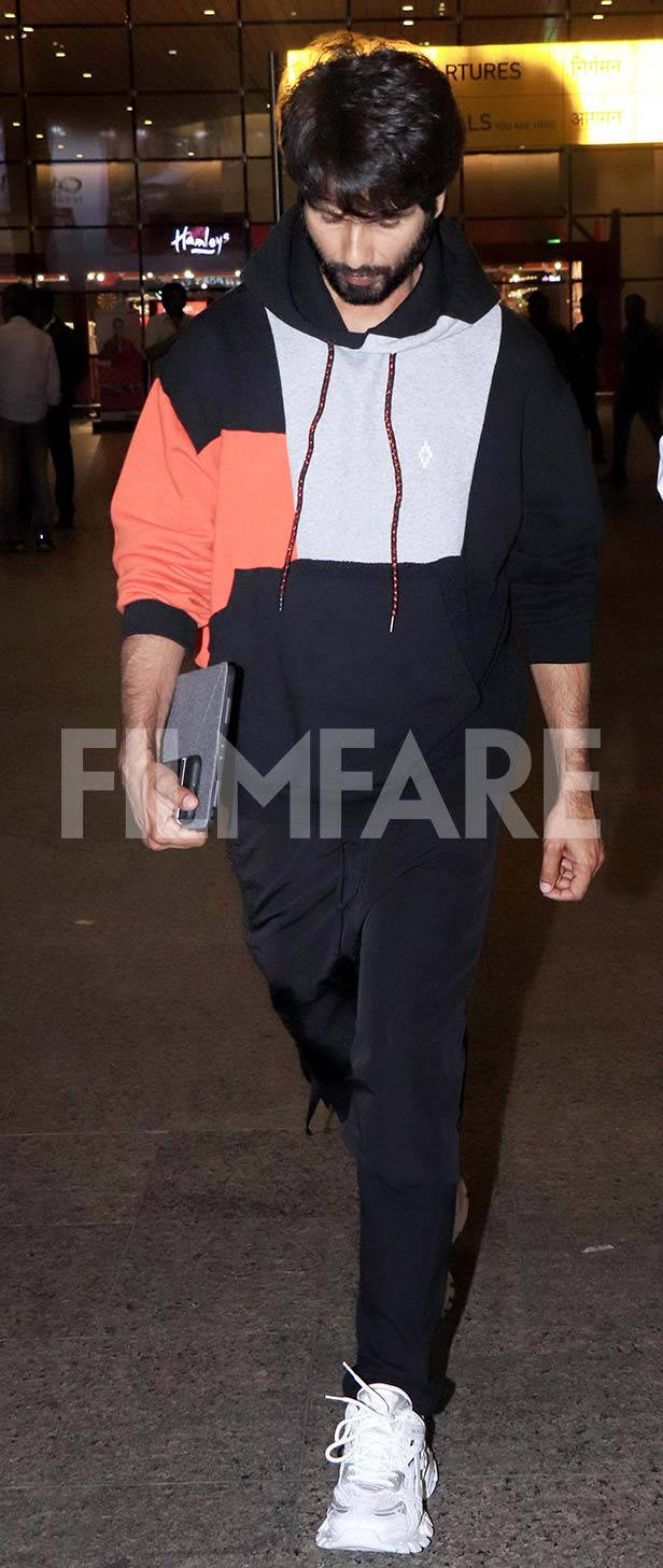 Shahid Kapoor Wore A Hoodie With Screengrabs From Pulp Fiction