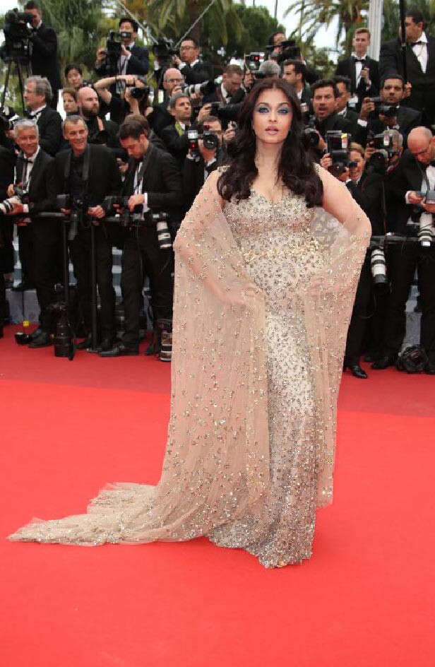 All Of Aishwarya Rai Bachchan’s Looks From The Cannes Film Festival ...