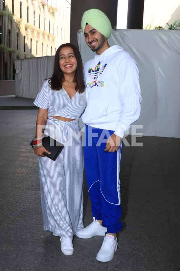 Photos: Neha Kakkar returns to Mumbai with husband Rohanpreet Singh ...