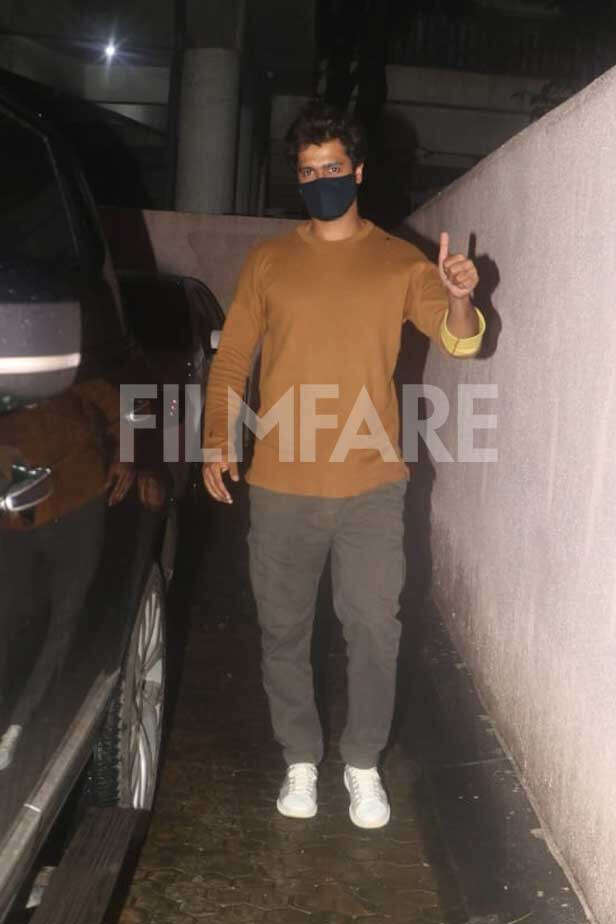 Vicky Kaushal Clicked At Sanjay Leela Bhansali’s Office | Filmfare.com