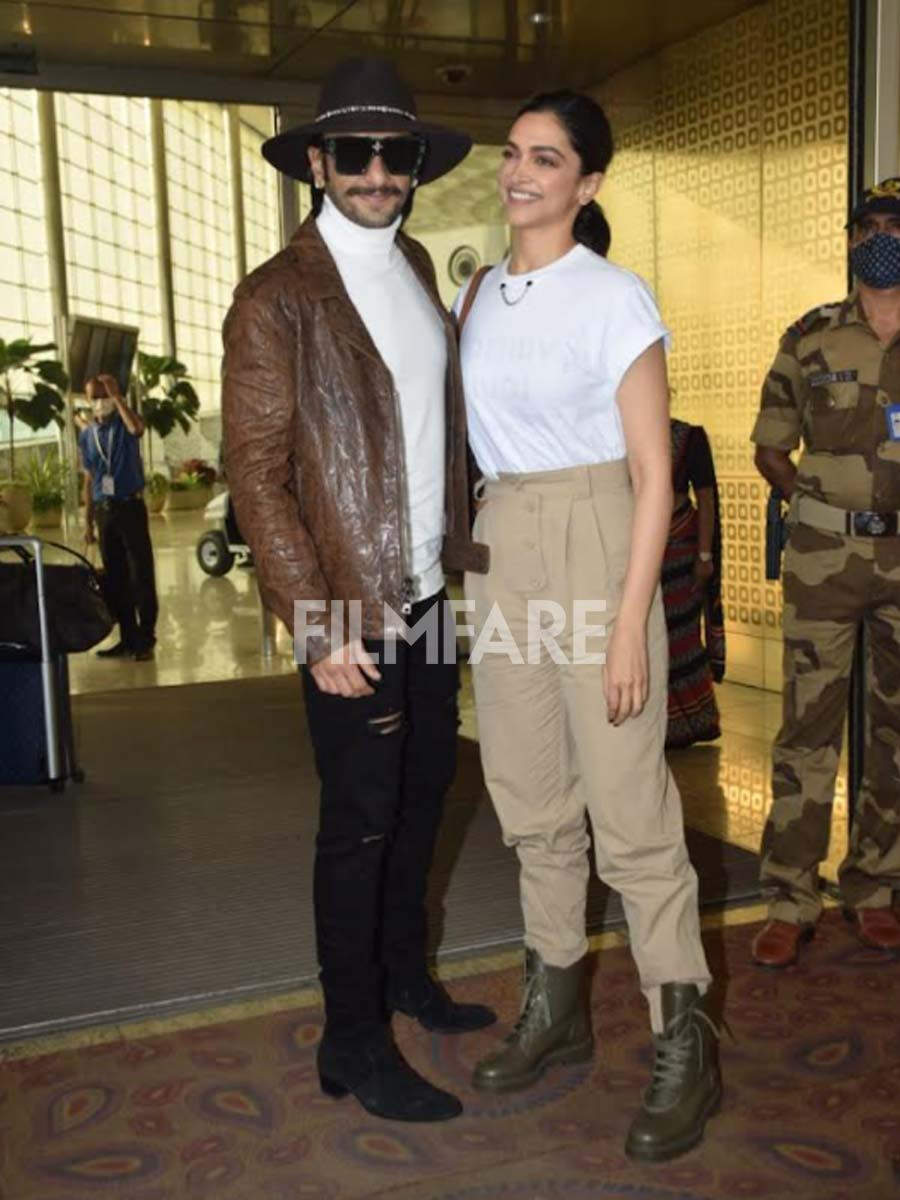 4 times Deepika Padukone created airport couple gear moments alongside Ranveer  Singh