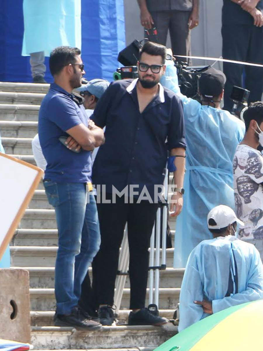 Photos: Amitabh Bachchan and Ajay Devgn shoot for Mayday | Filmfare.com