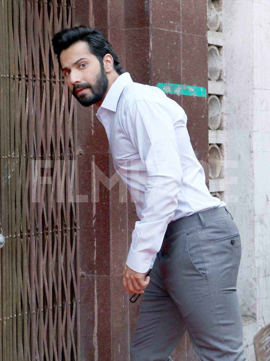 White shirt varun dhawan sale