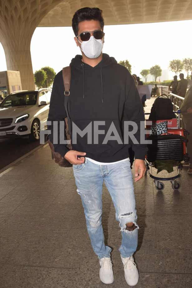 Airport Diaries: Vicky Kaushal looks cool and casual, Ranbir