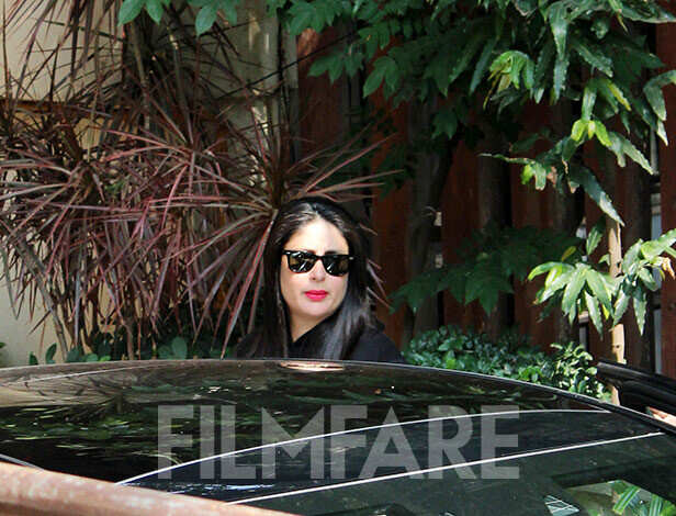 Kareena Kapoor Khan and Taimur Ali Khan pay a visit to Karisma Kapoor 6 Kareena Kapoor Khan, Taimur Ali Khan