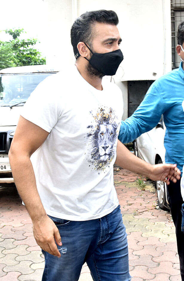 Photos: Raj Kundra taken into police custody till July 23 | Filmfare.com