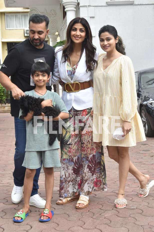 Shamita Shetty, Shilpa Shetty Kundra, Raj Kundra, Viaan Raj Kundra
