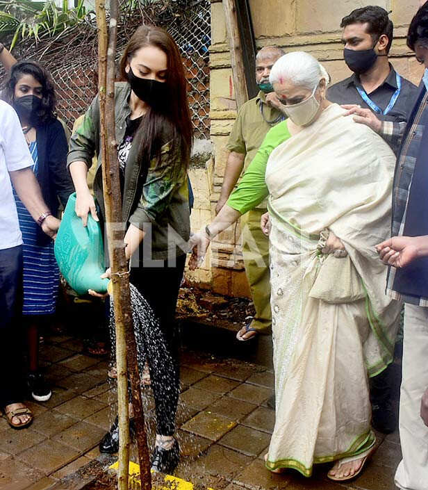 In Pictures: Sonakshi Sinha Plants A Tree With Her Parents, Does Her 