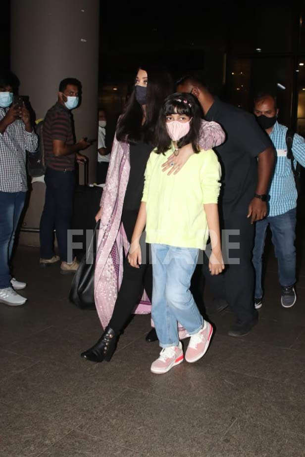 Aishwarya Rai Bachchan, Aaradhya Bachchan, Abhishek Bachchan