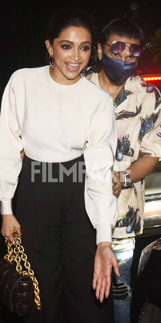 Pictures: Deepika Padukone, PV Sindhu, Ranveer Singh hang out together ...