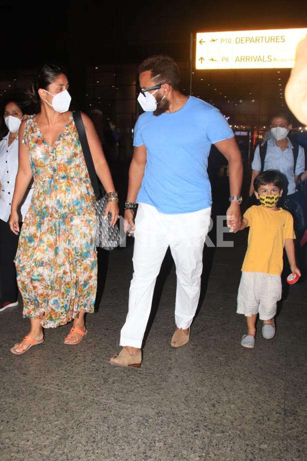 Footage: Kareena Kapoor Khan, Saif Ali Khan return from Maldives Footage: Kareena Kapoor Khan, Saif Ali Khan return from Maldives Kareena Kapoor Khan, Saif Ali Khan, Taimur Ali Khan