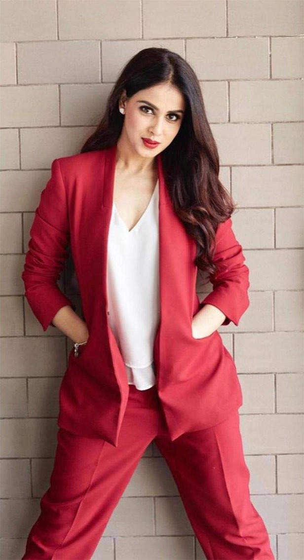 Genelia Dsouza Radiated Boss-Lady Vibes in Sharp Outfits