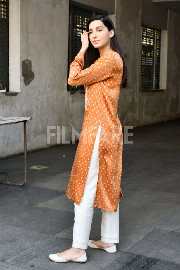 nora fatehi kurti &pant