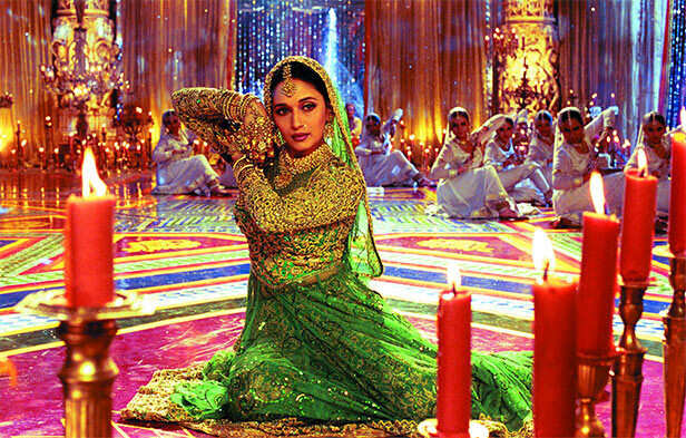 Years Of Devdas Stunning Stills From The Shah Rukh Khan Aishwarya Rai Madhuri Dixit