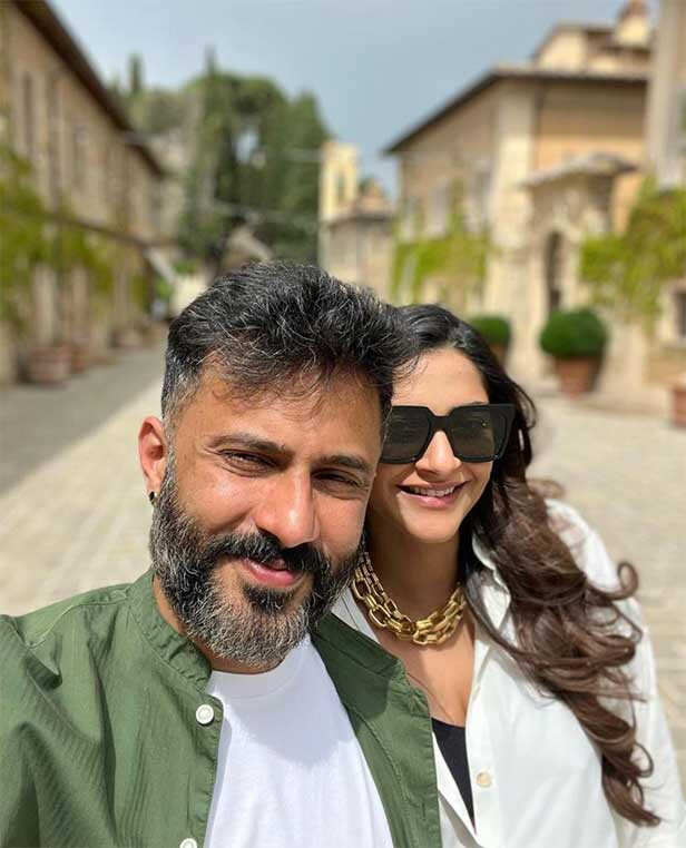 Sonam Kapoor Ahuja, Anand Ahuja