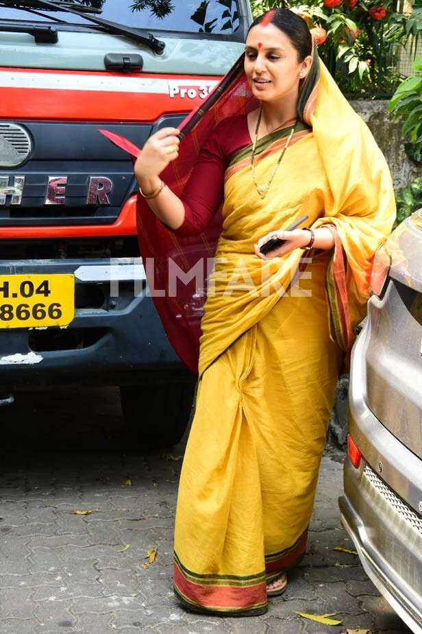 Photos Huma Qureshi Snapped At Bandra As She Shoots For Maharani 2 