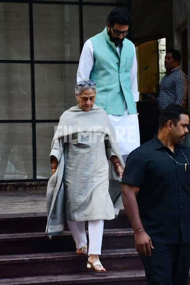 Abhishek Bachchan, Jaya Bachchan, Shabana Azmi And Others Attend Rakesh ...