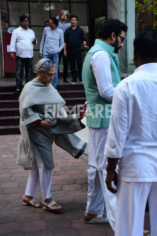 Jaya Bachchan, Abhishek Bachchan