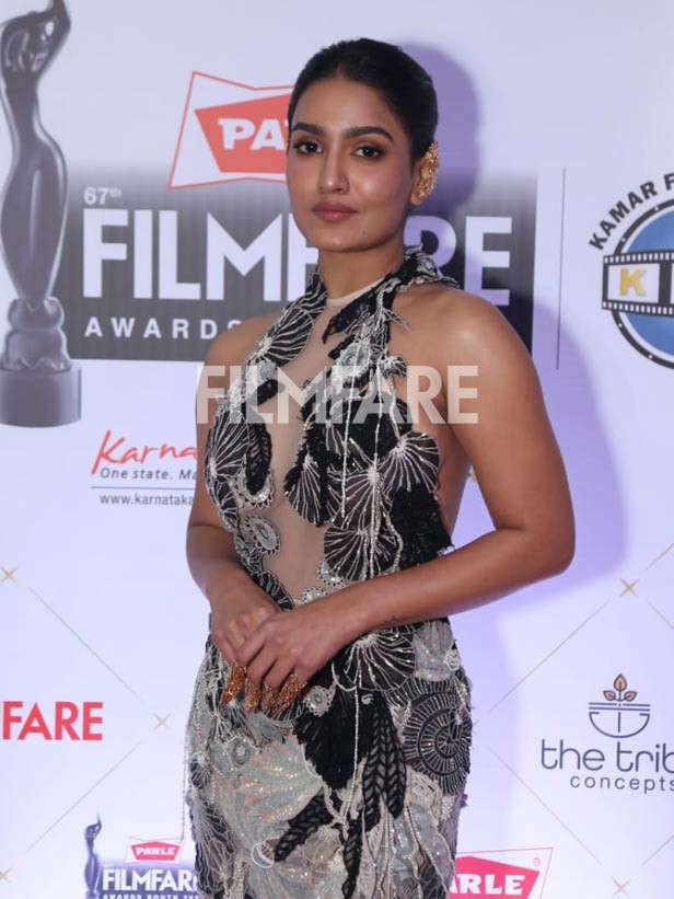 Saniya Iyyapan at Filmfare Awards South 2022 Red Carpet
