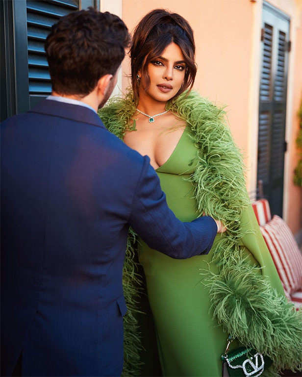 Did you miss this risqué detail from Priyanka Chopra's green gown? | VOGUE  India
