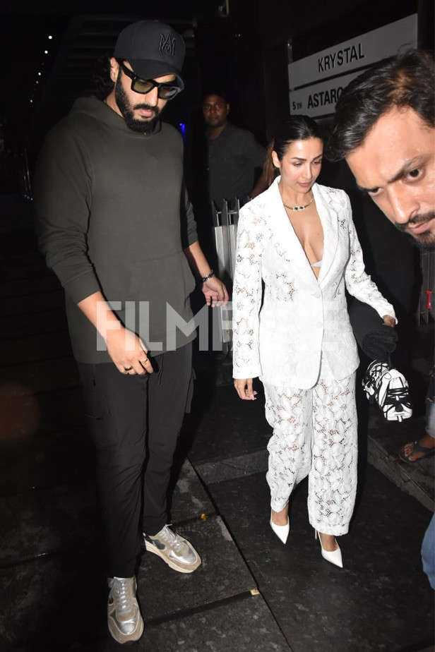 Malaika Arora's Date Night Look With Arjun Kapoor: A Lace Pantsuit