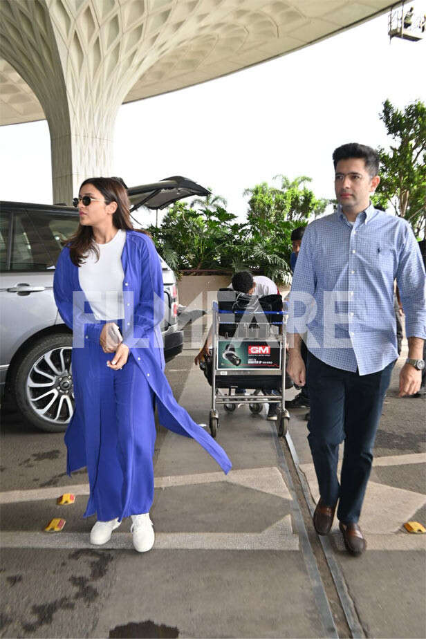 Deepika Padukone, Parineeti Chopra-Raghav Chadha And Others Get Clicked ...