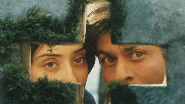 25 Years Of Dil Se18 Stills Remembering The Iconic Shah Rukh Khan And Manisha Koirala