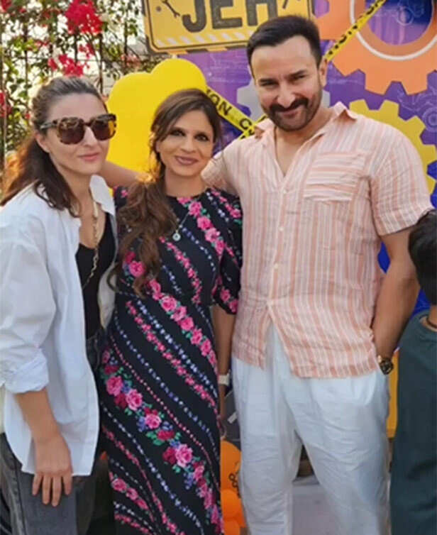 Saif Ali Khan, Soha Ali Khan and Saba Ali Khan