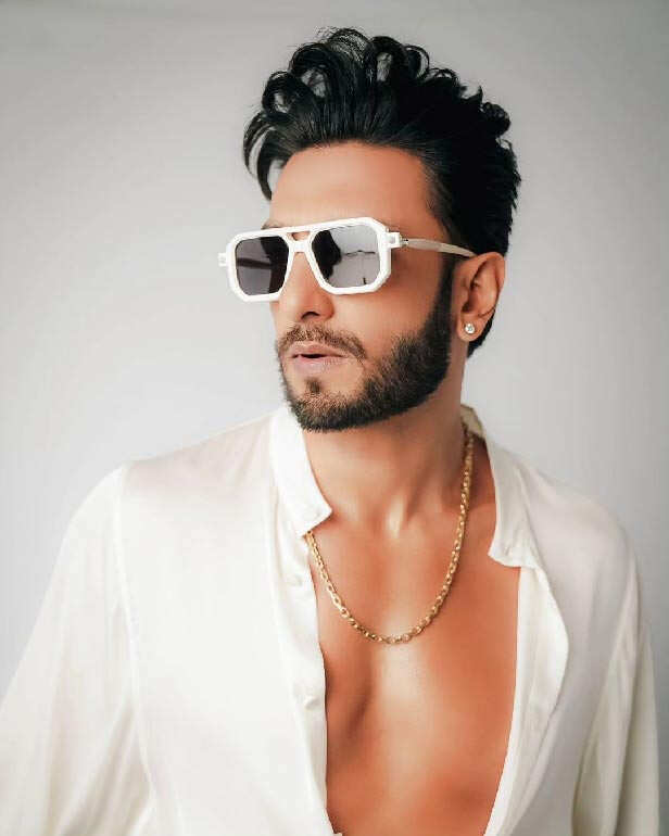 How to rock jewellery like Ranveer Singh