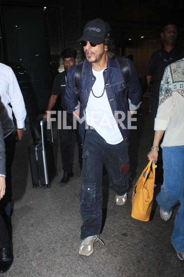 Shah Rukh Khan Gets Clicked In His Dunki Look At The Airport See Pics 