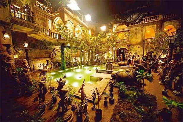 Sanjay Leela Bhansali sets