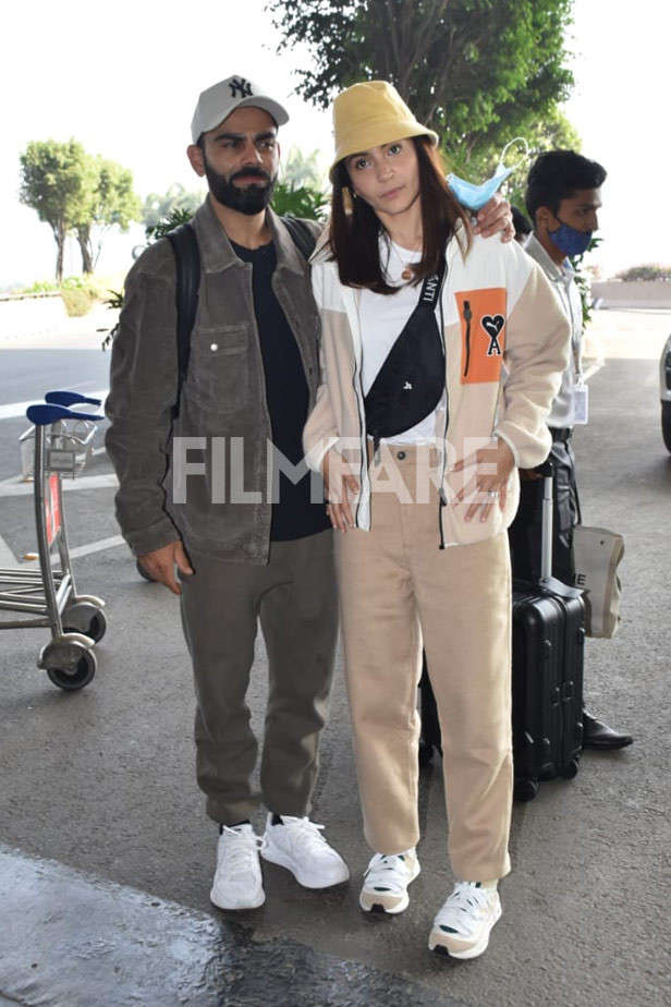 Airport fashion: Anushka Sharma flying high - Entertainment