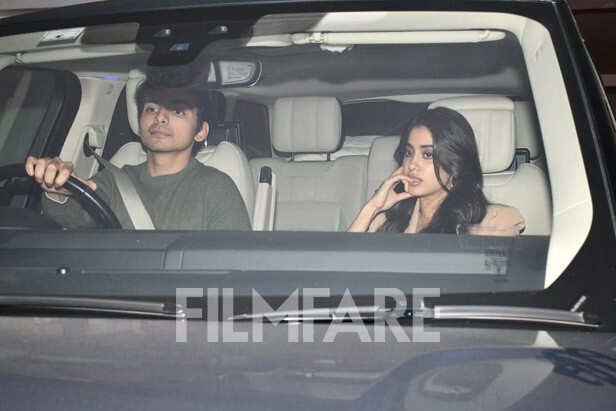 Aditya Roy Kapur, Ananya Panday, Janhvi Kapoor And Others Get Clicked ...