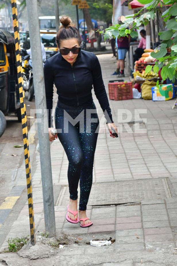 Sidharth Malhotra, Malaika Arora, Soha Ali Khan Get Clicked In The City ...