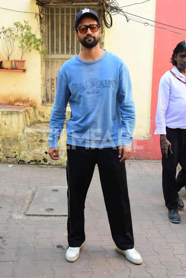 Vicky Kaushal Gets Clicked Out And About In The City. See Pics ...