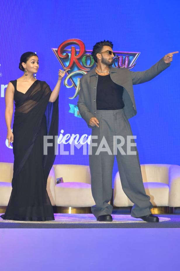 Alia Bhatt And Ranveer Singh Set The Stage On Fire At An Event Last Evening See Pics Filmfare Com