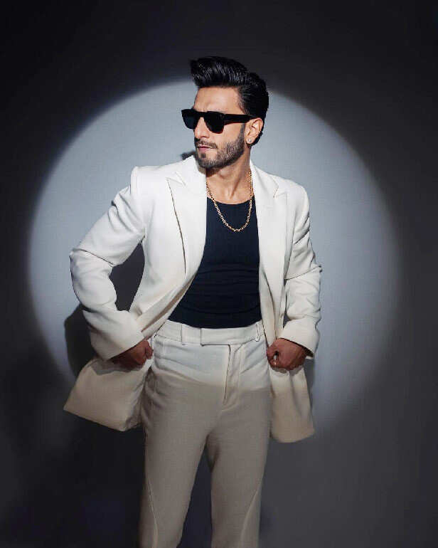 Ranveer Singh looks classy in a white suit for Rocky Aur Rani Kii Prem ...