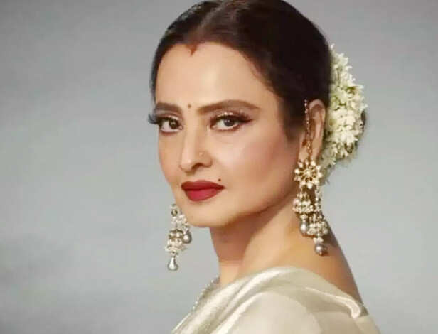 Rekha glam