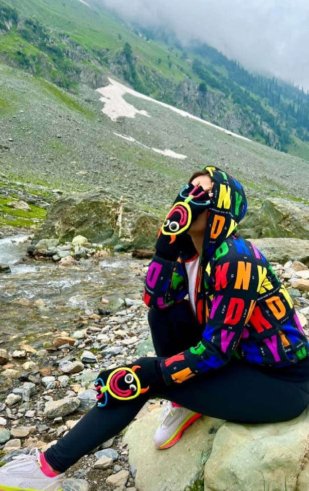 Sara Ali Khan enjoys a holiday in Sonmarg, see pics | Filmfare.com