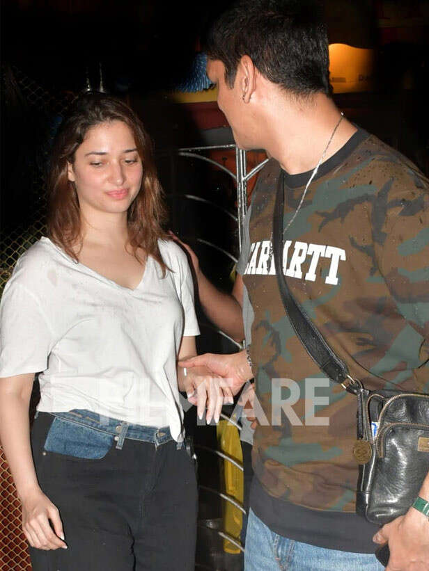 Vijay Varma And Tamannaah Bhatia Photographed Together In The City ...