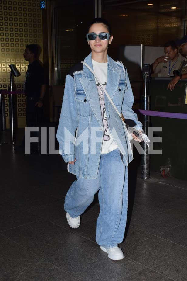RippedJeans: All the times celebrities embraced the denim trend | Lifestyle  Gallery News - The Indian Express