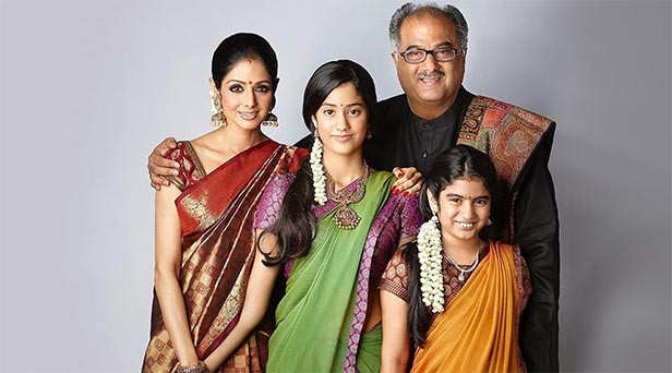 Janhvi Kapoor con la familia