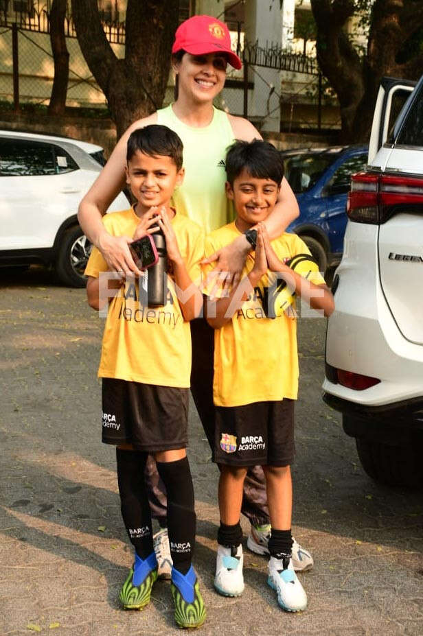 Kareena Kapoor Taimur Ali Khan Genelia Deshmukh with kids