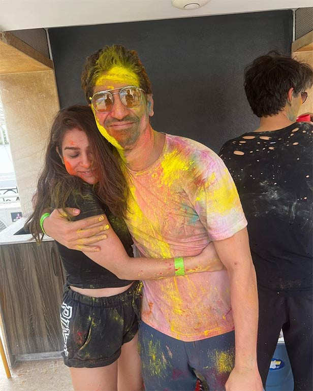 Inside Kiara Advani And Sidharth Malhotras First Holi Celebration After Their Wedding Pics 